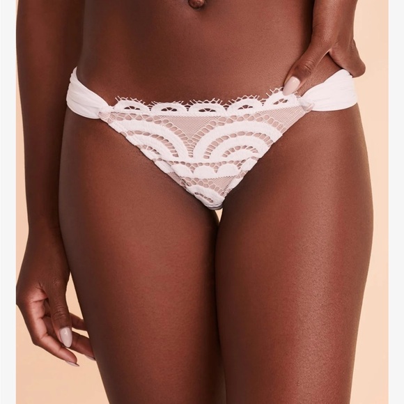 Pilyq Pink San V-Lace Bandeau top (D) and Pulyq Lace Fanned Bikini Bottom Sz L - Picture 4 of 10